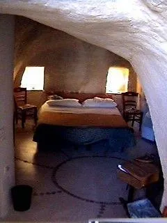 Sassi Hotel 3*